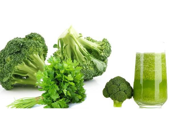 Jugo de brócoli, repollo y limón