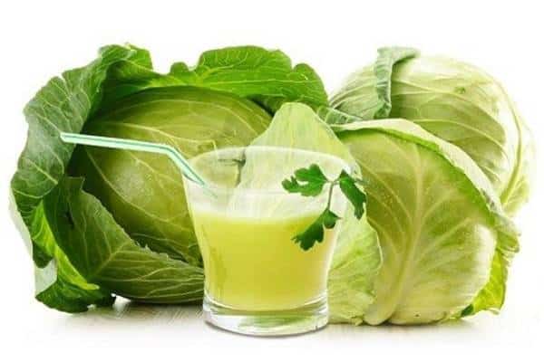 jugo de col para aliviar la gastritis