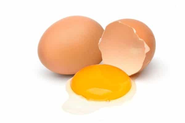 yema de huevo para pizazon del cuero cabelludo